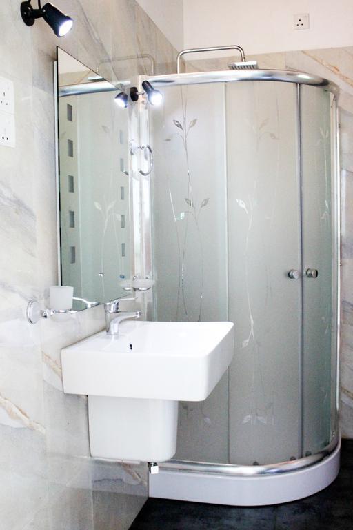 Azzurra Hikkaduwa Villa Phòng bức ảnh