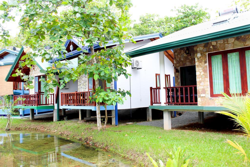 Azzurra Hikkaduwa Villa Phòng bức ảnh